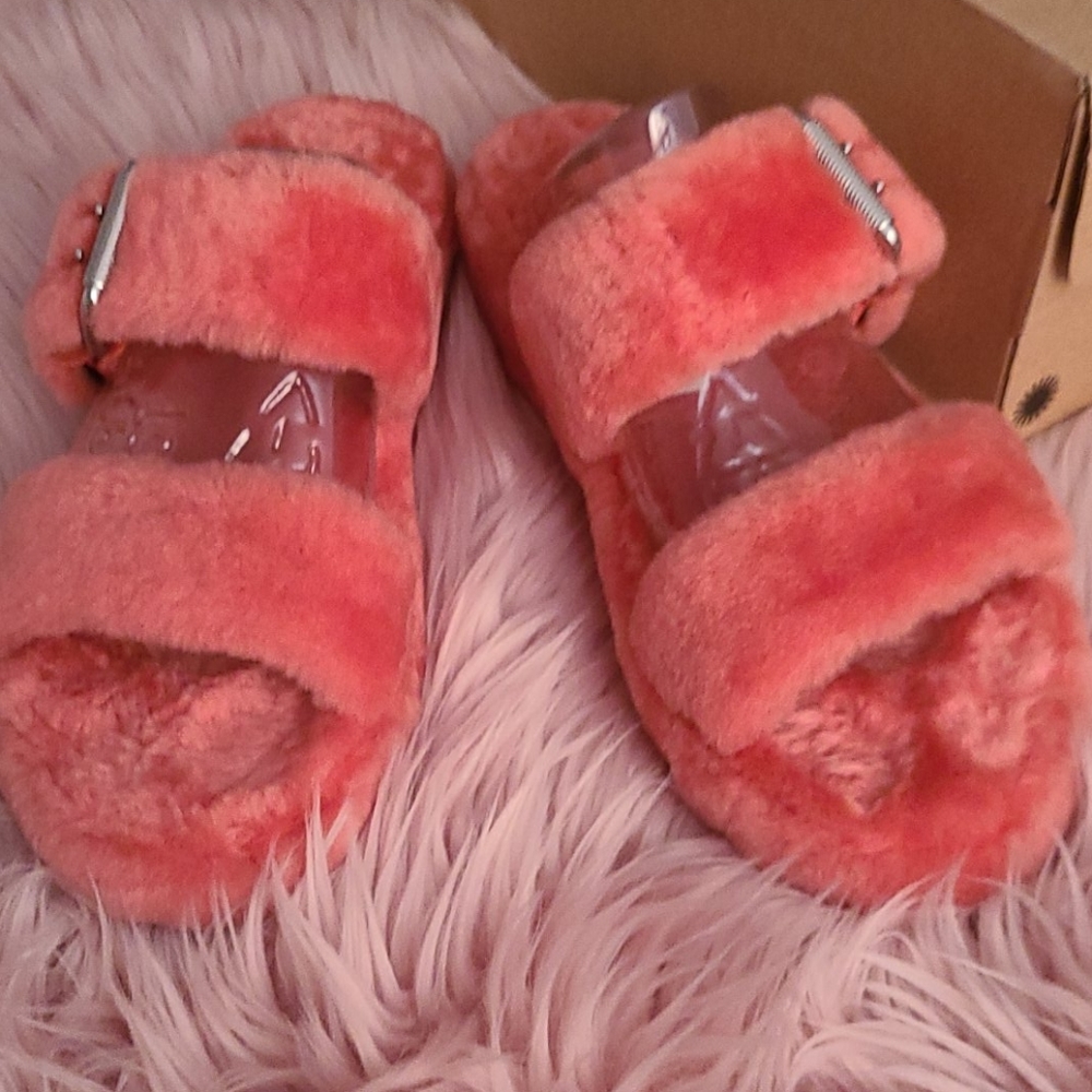 Authentic Ugg slides